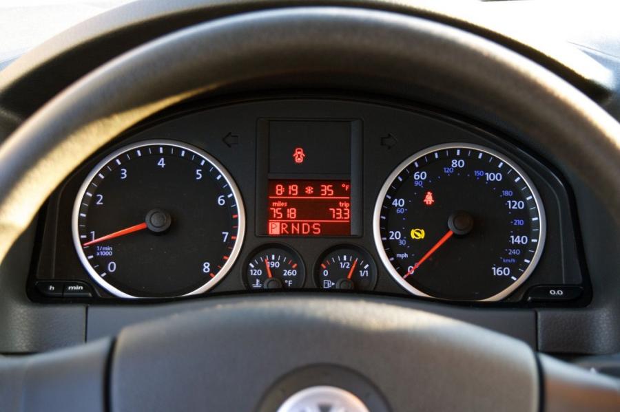  Volkswagen Tiguan S 2009 года  (фото 19 из 25)